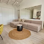 White Sea View - Two Bedroom * 로비니