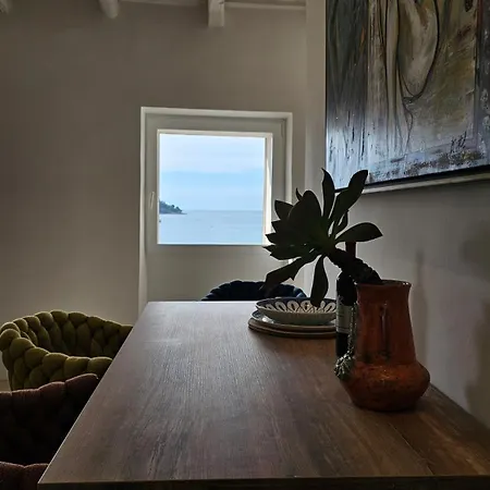 Apartment White Sea View - Two Bedroom