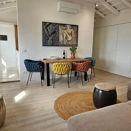 Апартаменты White Sea View - Two Bedroom Ровинь