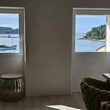 White Sea View - Two Bedroom Апартаменты Ровинь